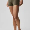 3" Alo Softsculpt High-Waist Precision Şort - Zeytin Ağacı