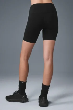 7″ High-Waist Bisikletçi Şortu – Siyah