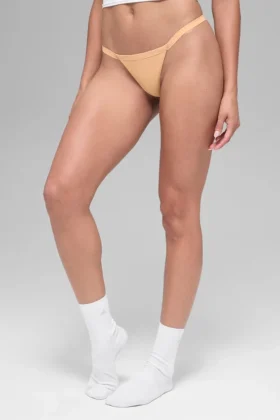 Airbrush Görünmez İpli Tanga - Şampanya