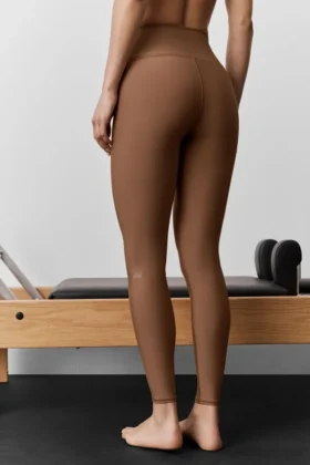 High-Waist Airlift Legging – Güneşten Öpülmüş Kahverengi