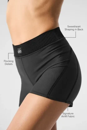 High-Waist Airlift Şort Serisi – Siyah