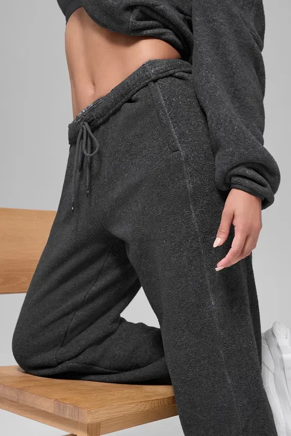 Polar Fleece High-Waist Retreat Jogger - Koyu Melanj Gri