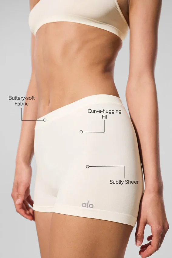 Sheer Glow Boyshort - Fildişi