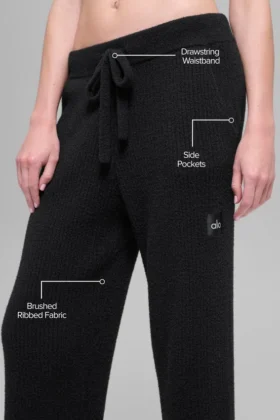 Snuggle Up High-Waist Geniş Paça Pantolon – Siyah
