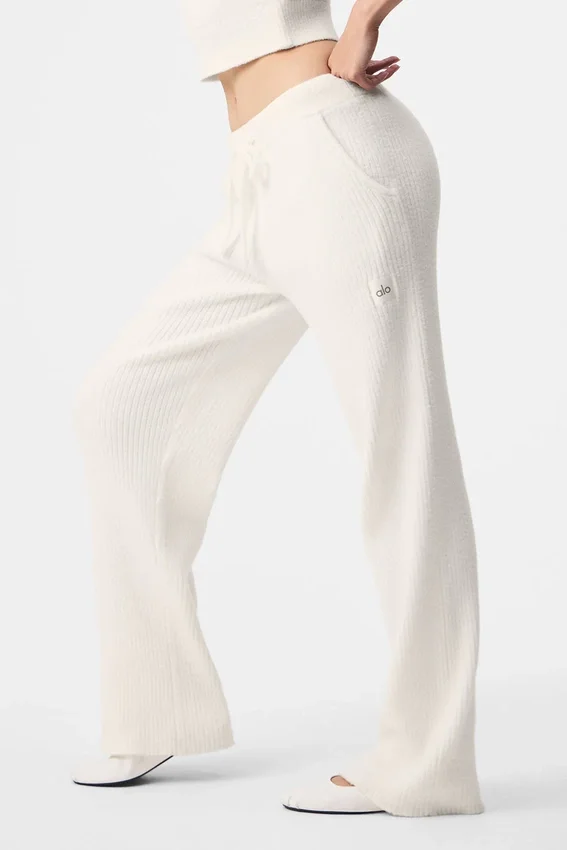 Snuggle Up Kazak High-Waist Geniş Paça Pantolon - Fildişi