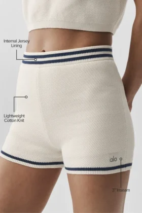 Tennis Club Kazak Örgü Hot Şort – Fildişi/Lacivert
