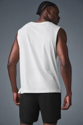 Triumph Muscle Tank – Beyaz