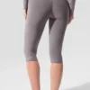 Yıkanmış High-Waist Alosoft İkonik 90'lar Capri - Soğuk Gri Yıkama